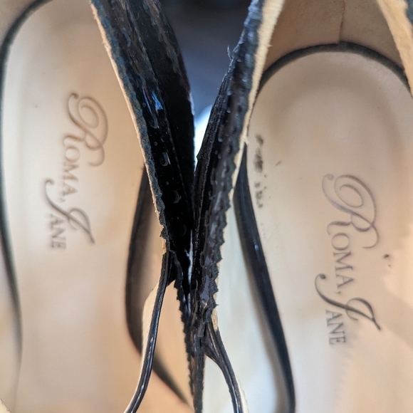 Roma Jane Suede Patent Leather Mary-Jane Heels Pumps Size 7 - Picture 5 of 9